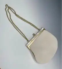 Vintage 1970's-1980's Beaded Pearls‎ Purse Mod Hong Kong Chain Kiss Lock Gam