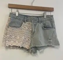 Topshop Moto Crochet Cut Off High Rise Distressed Medium Wash Shorts Size 28