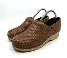 L.L. Bean Brown Woven Leather Clogs Women's 7.5 US