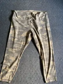Lululemon Desert Camo Align Leggings woman’s size 18 