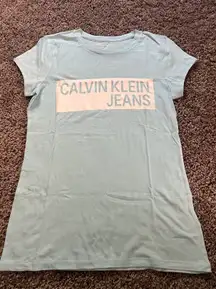 Calvin Klein Tshirt