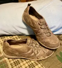 Women’s Sketchers 