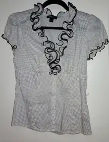 IZByer Vintage Ruffled top size Large.      LTOP242