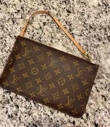 Louis Vuitton Wristlet