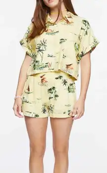 Forever 21 Tropical Print High Waist Short And Crop Top Button Front Set