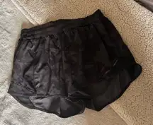Lululemon Hotty Hot Shorts 2.5"