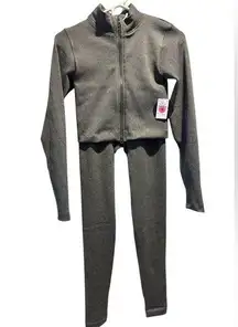 Fct two piece grey leggings and mock neck long sleeve zip up jacket NWT