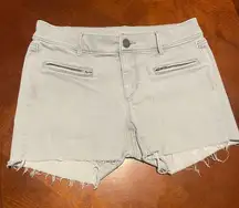 Loft Supper Skinny Shorts Size 6P/28