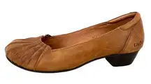 Taos Calypso Womens Brown Leather Pleated Comfort Heels Size 9