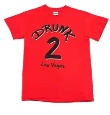 DRUNK 2 Las Vegas red Tshirt size small