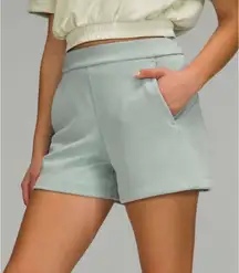 Lululemon Women’s Softstreme Relaxed Shorts 4” Size 2 XS In Silver Blue