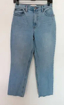 Abercrombie & Fitch Curve The 90’s Straight Ultra High Rise Raw Hem Jeans 27