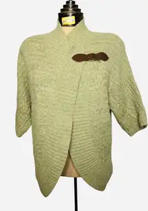 Fenn Wright Manson Women’s Green Angora Rabbit Hair Shawl Sweater Buckle Winter
