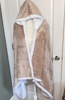 Socialite Hooded Sherpa Wrap Blanket Cape Tan Plush Faux Fur Lined Cozy Throw