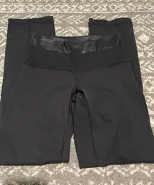 Lululemon womens black straight leg leggings Sz 4