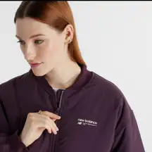 New Balance Linear Heritage Woven Bomber Jacket Plum Women’s Size Small EUC