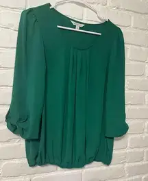 Emerald green blouse with long sleeves EUC