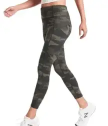 Athleta Women’s Green Black Camo Contender 7/8 Tights in Powerlift Leggings XS