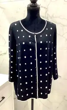 Ladies cardigan sweater 🖤🤍SO CUTE❗️