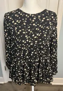 American Eagle Women’s Top, Black With Daisies, Over Sized, Flowy, Open Back, S