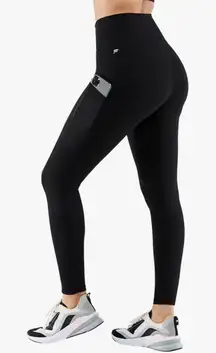 On-The-Go PowerHold High-Waisted Legging | Fabletics