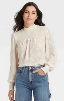 Knox Rose Mockneck Cream Long Sleeve size M