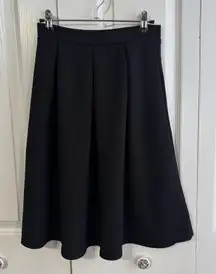 Park Avenue black pleated pull on skirt