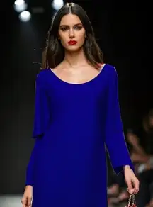 Elegant Royal Blue Women's midi dress with short sleeves