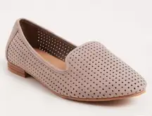 Torrid Perforated Beige Tan Loafer (Wide Width) S-186 Sz 10