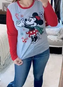 Disney  Christmas Minnie Mouse top size medium