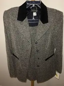 NWT 2 piece Ladies Skirt outfit size 10‎ (black & white)