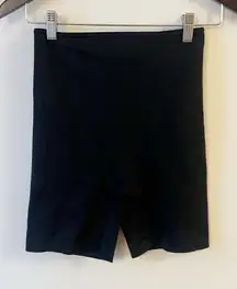 Spanx Black Shape wear Bike Shorts Size Medium High Rise Tummy Control