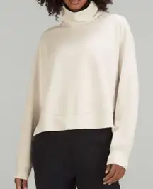Lululemon Softstreme Turtleneck Pullover sweatshirt white opal cream size 6