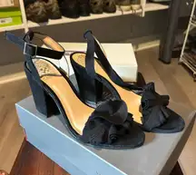 Comuto Black Heels