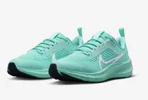 Nike Green and Black Athletic Shoes with Mesh Upper