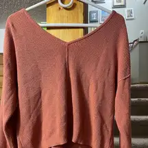 V-neck sweater sz M