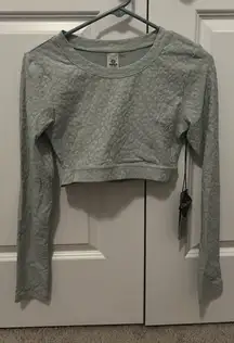 Mono B Long Sleeve Cropped Keyhole Back Workout Top