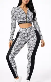 JESFER Leaf Print Activewear Set Crop Jacket & Leggings Size S NWT(A238)