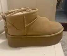 Mini Platform UGG