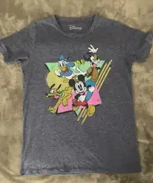 Disney  t-shirt grey size XS Mickey Mouse Goofy Donald Duck Pluto