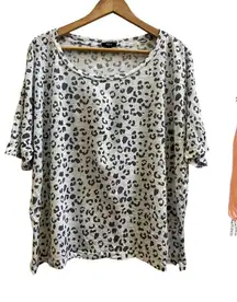 Rails Roman Snow Leopard Linen Lyocell Tencel Blend Crew Neck Tee Top Size XL