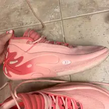 Way of Wade 11 Basketball Shoes Blossom 8.5