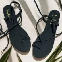 LULU'S | Black Lace Up Flats Suede Sandals Strappy Gladiator | Size 7.5