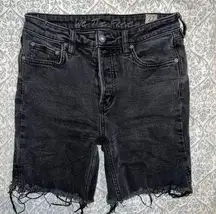 We The Free People Black Avery cut off jean shorts walking Bermuda Size 27