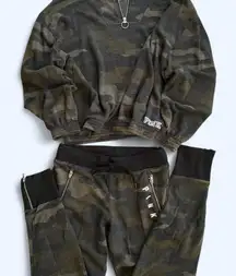 Victoria's Secret PINK vintage camo sweatshirt and joggers set Size Small
