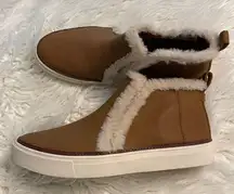 TOMS 🥾 SIZE 9 excellent condition color tan see all photos (N1)