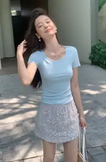 Fitted Basic Short Sleeve T-Shirt