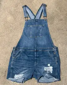American Eagle Distressed Medium Wash Tomgirl Short Overalls Size L