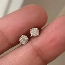 10kt White Gold 3/8 carat Diamond Studs