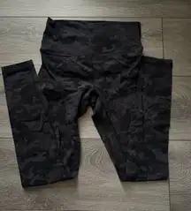 Black Camo HeyNut Amazon Leggings